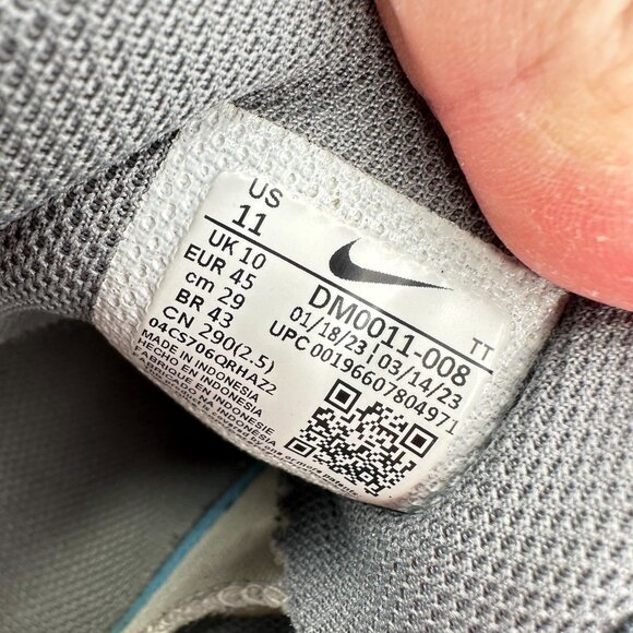 Nike Air Max 95 Men Size 11 DM0011-008 Vast Grey Red Stardust Training Shoes - Picture 10 of 11